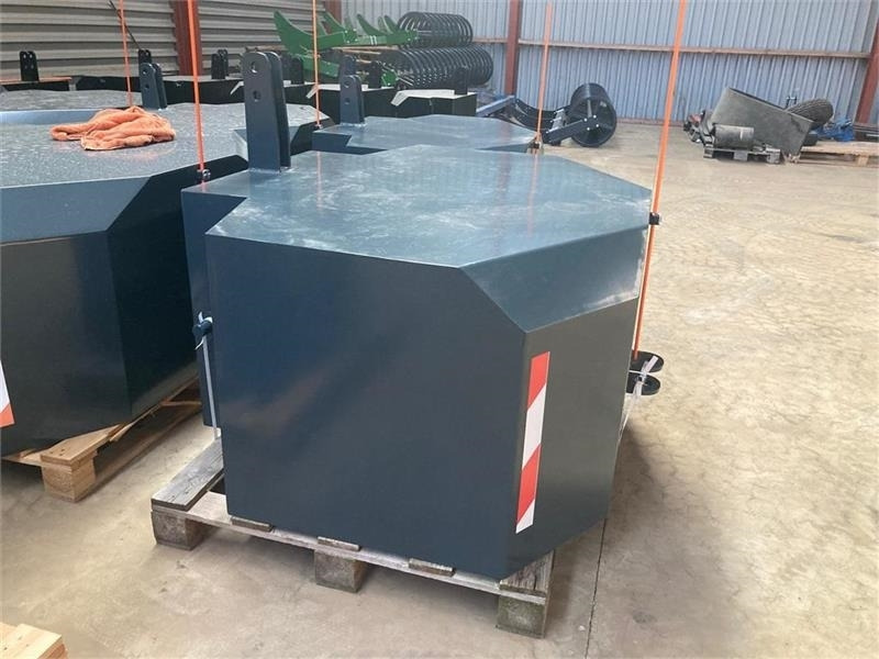 - - - j maskiner 2500KG - Motvikt: bild 3 - - - j maskiner 2500KG - Motvikt: bild 3