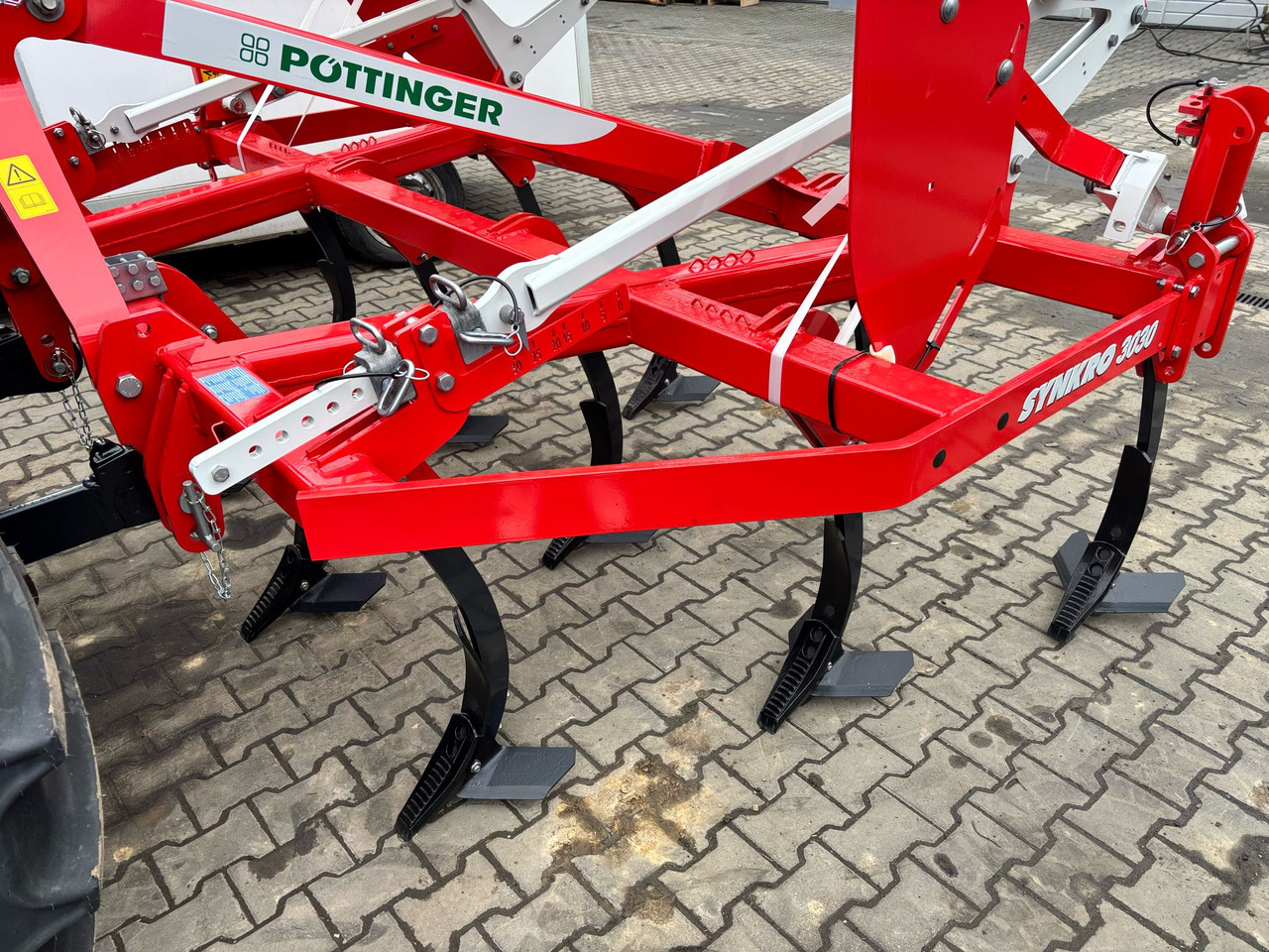 PÖTTINGER Synkro 3030 - Kultivator: bild 4 PÖTTINGER Synkro 3030 - Kultivator: bild 4