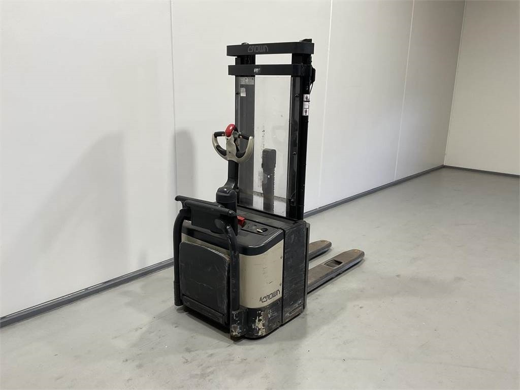 Crown WE2300S-1,25 TF - Staplare: bild 2 Crown WE2300S-1,25 TF - Staplare: bild 2