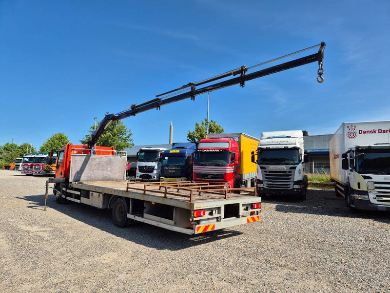 DAF LF 55.250 // Crane PM 8,5 with 4 hyd-extensions // - Kranbil: bild 3 DAF LF 55.250 // Crane PM 8,5 with 4 hyd-extensions // - Kranbil: bild 3