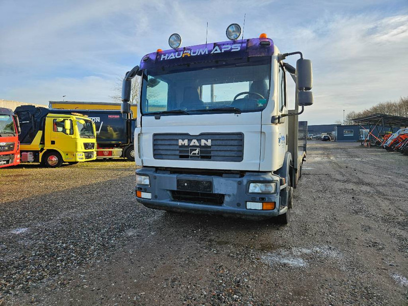 MAN TGM 15.280 // Machinetransport // Autotransporter - Bärgningsbil: bild 2 MAN TGM 15.280 // Machinetransport // Autotransporter - Bärgningsbil: bild 2