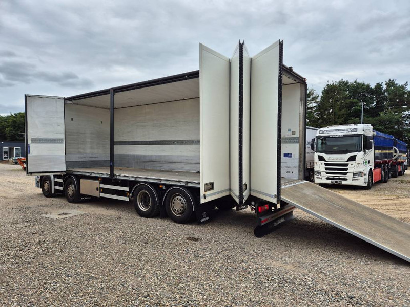 Scania R 500 8x2 //Rampe// Underboring - Lastbil med skåp: bild 2 Scania R 500 8x2 //Rampe// Underboring - Lastbil med skåp: bild 2