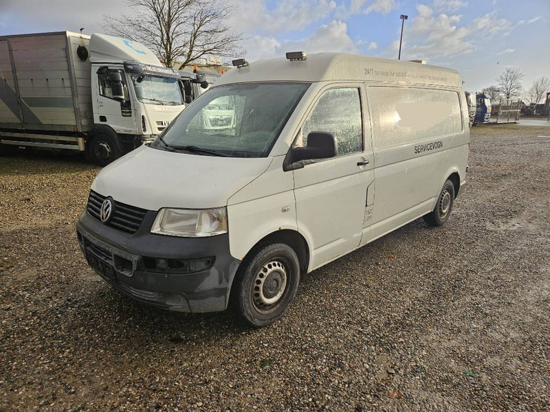 Volkswagen Transporter 1,9 TDi 102 hp - Volymskåp: bild 1 Volkswagen Transporter 1,9 TDi 102 hp - Volymskåp: bild 1