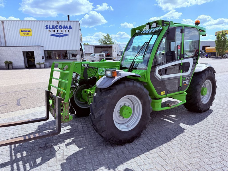 Merlo TF35.7-140 Telehandler - Teleskoplastar: bild 1 Merlo TF35.7-140 Telehandler - Teleskoplastar: bild 1
