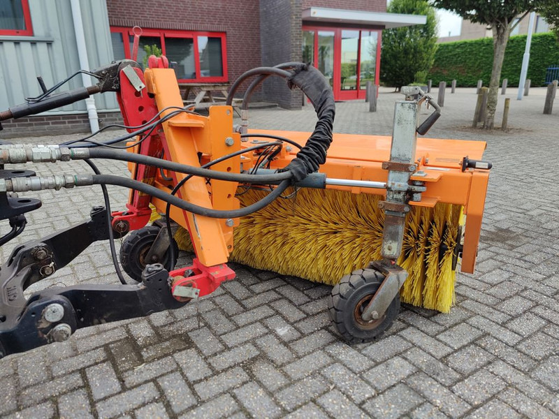 Nesbo HF1600S Veegmachine - Sopaggregat för Utility/ Specialfordon: bild 3 Nesbo HF1600S Veegmachine - Sopaggregat för Utility/ Specialfordon: bild 3