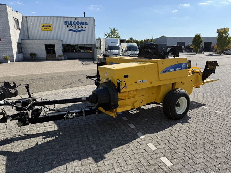 New Holland BC5060 Mini Balenpers - Fyrkantspress: bild 1 New Holland BC5060 Mini Balenpers - Fyrkantspress: bild 1