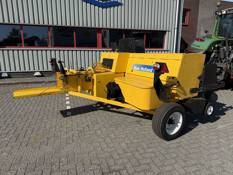 New Holland BC5060 Mini Balenpers - Fyrkantspress: bild 3 New Holland BC5060 Mini Balenpers - Fyrkantspress: bild 3