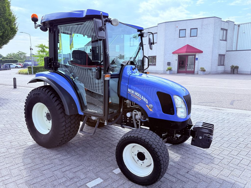 New Holland Boomer 45D Easy Drive - Traktor: bild 2 New Holland Boomer 45D Easy Drive - Traktor: bild 2