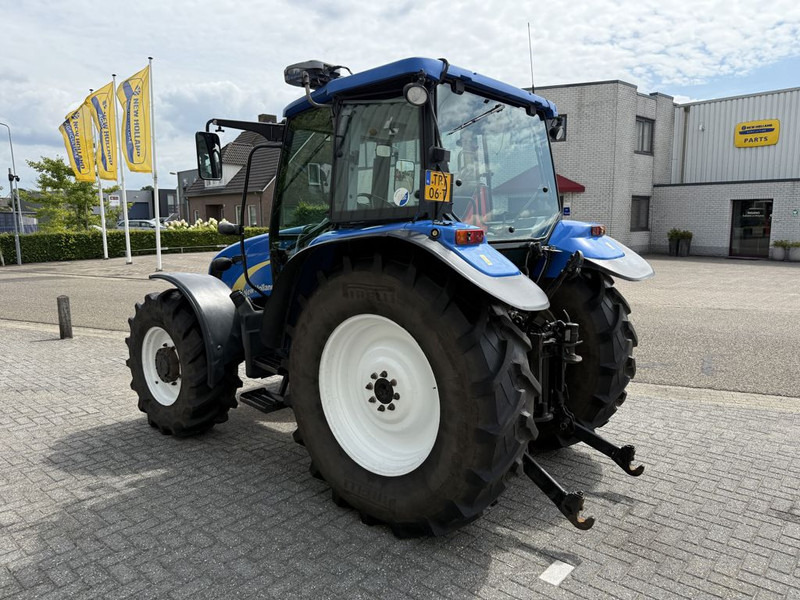 New Holland T5040 CAB + GPS - Traktor: bild 2 New Holland T5040 CAB + GPS - Traktor: bild 2