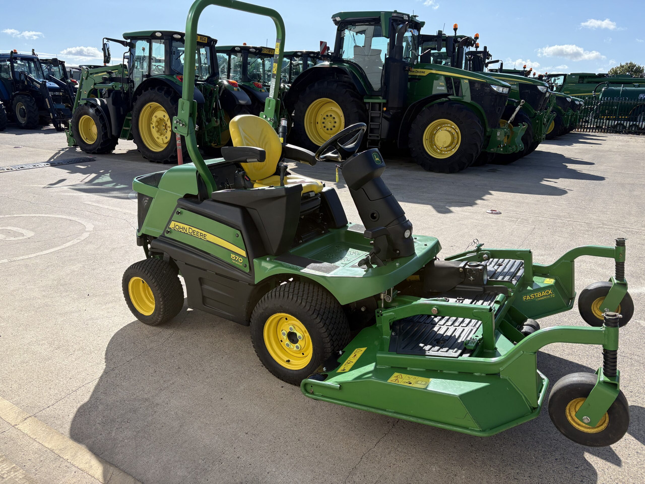 John Deere 1570 C/w 72" rear discharge deck - Gräsklippare: bild 3 John Deere 1570 C/w 72" rear discharge deck - Gräsklippare: bild 3