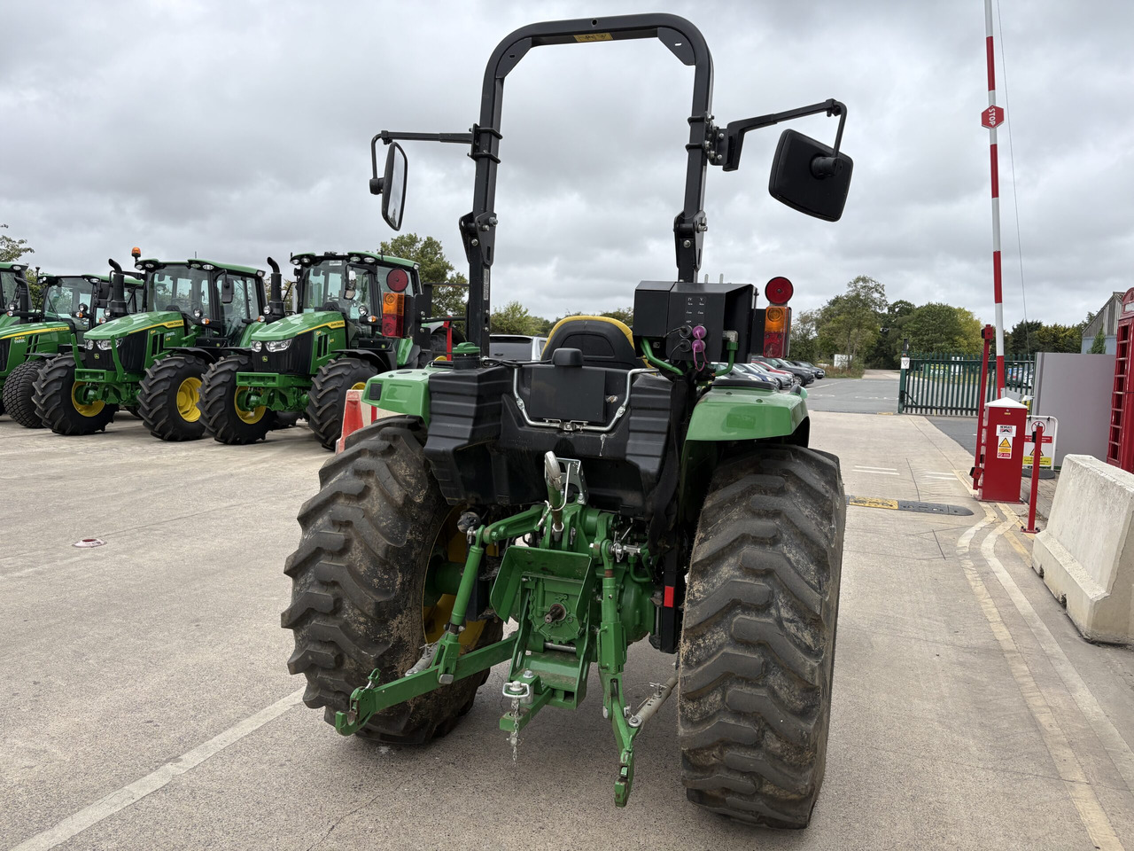 John Deere 4052M Compact Tractor - Minitraktor: bild 4 John Deere 4052M Compact Tractor - Minitraktor: bild 4