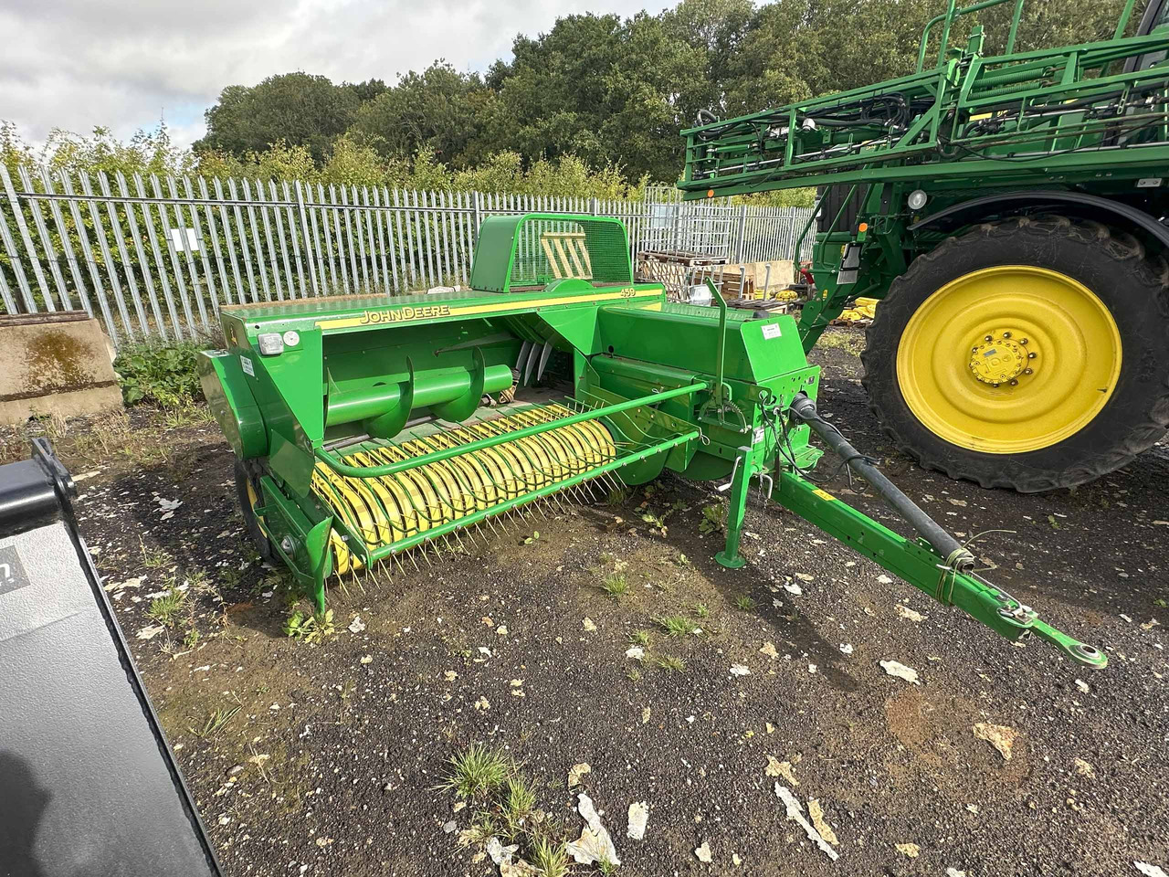John Deere 459 baler - Fyrkantspress: bild 3 John Deere 459 baler - Fyrkantspress: bild 3
