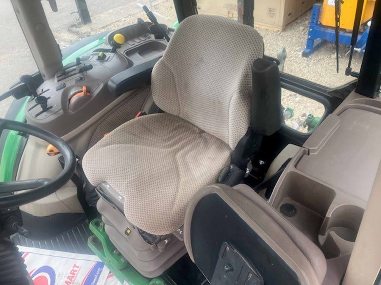 Traktor John Deere 5085M: bild 17