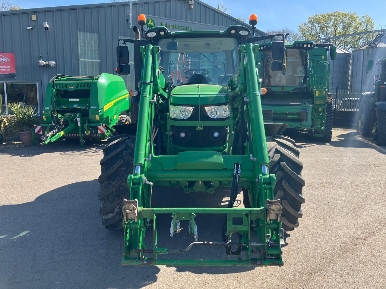 John Deere 6130R - Traktor: bild 4 John Deere 6130R - Traktor: bild 4