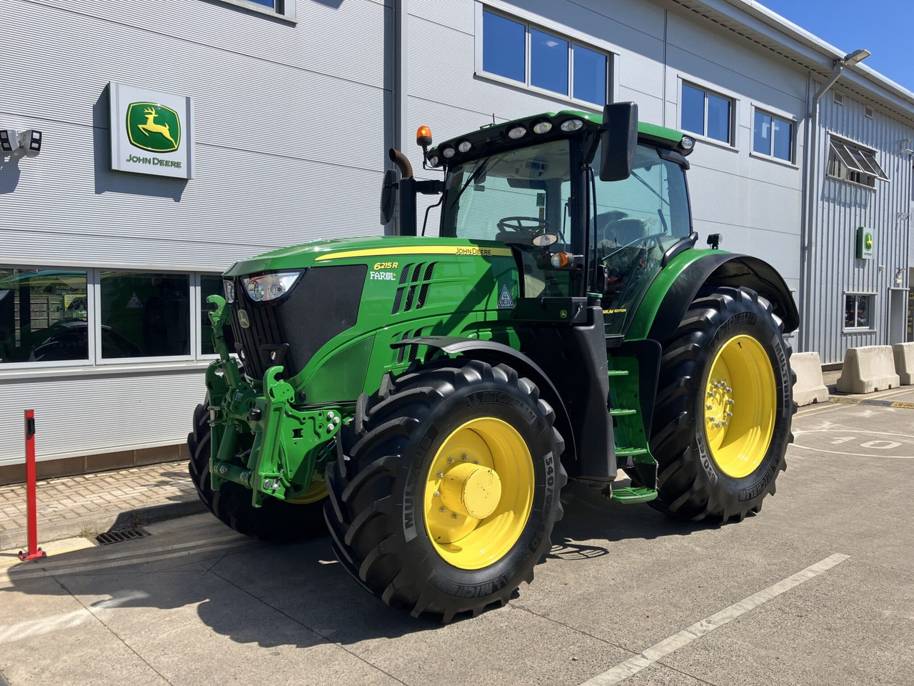 John Deere 6215R - Traktor: bild 1 John Deere 6215R - Traktor: bild 1