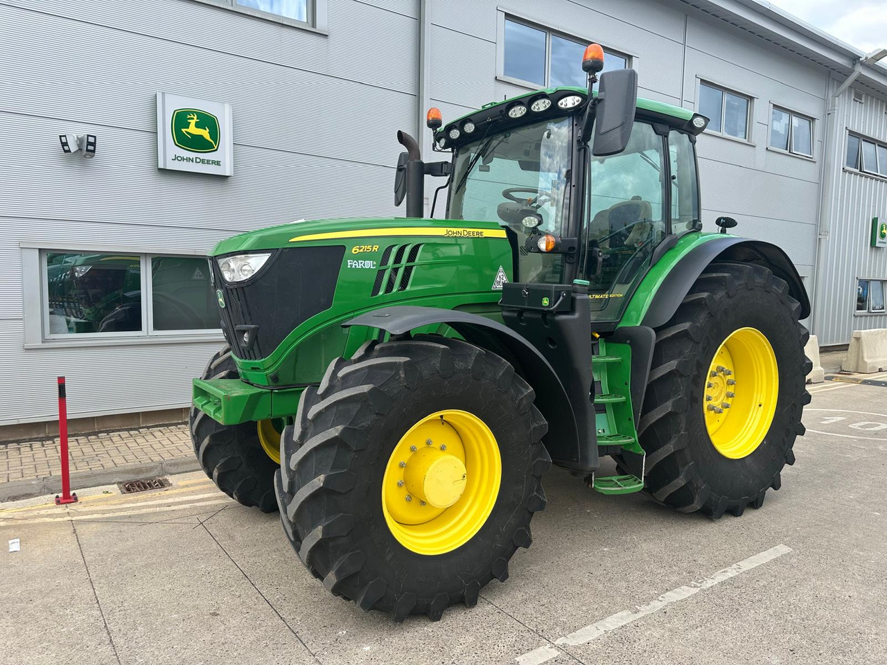 John Deere 6215R - Traktor: bild 1 John Deere 6215R - Traktor: bild 1