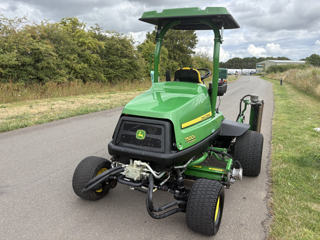 John Deere 7500AE Fairway Mower - Gräsklippare: bild 4 John Deere 7500AE Fairway Mower - Gräsklippare: bild 4