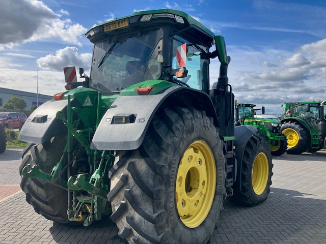 John Deere 7R 330 - Traktor: bild 4 John Deere 7R 330 - Traktor: bild 4