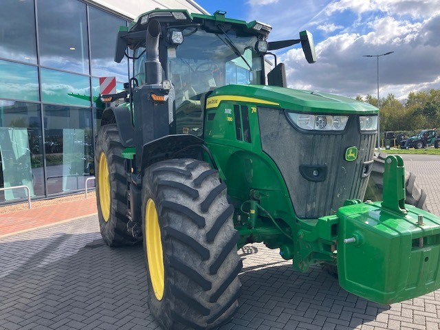 John Deere 7R 330 - Traktor: bild 2 John Deere 7R 330 - Traktor: bild 2