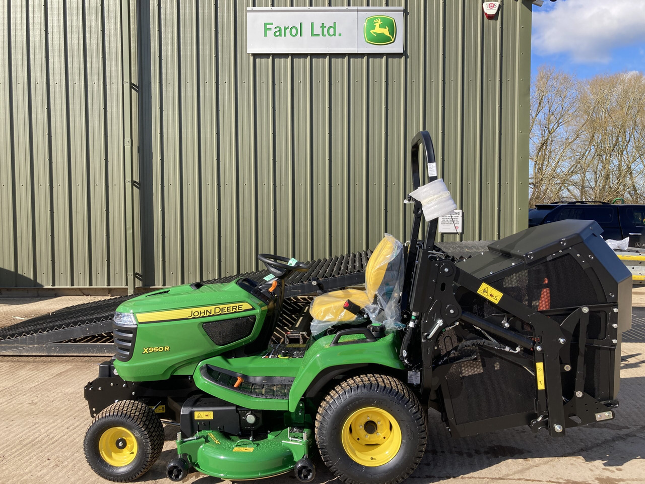 John Deere X950R ride on cut and collect mower - Gräsklippare: bild 2 John Deere X950R ride on cut and collect mower - Gräsklippare: bild 2
