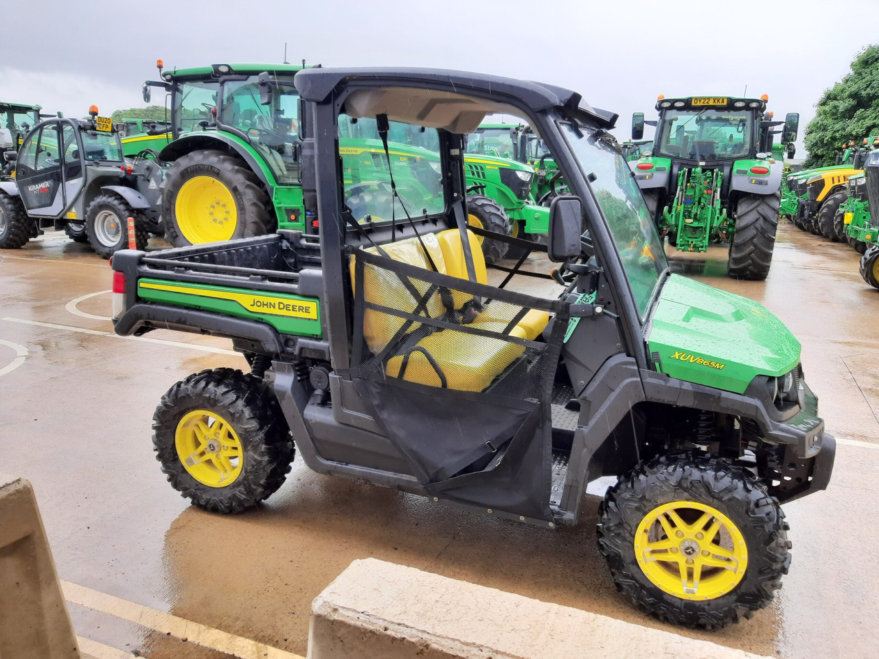 John Deere XUV865M Gator - Fyrhjuling: bild 3 John Deere XUV865M Gator - Fyrhjuling: bild 3