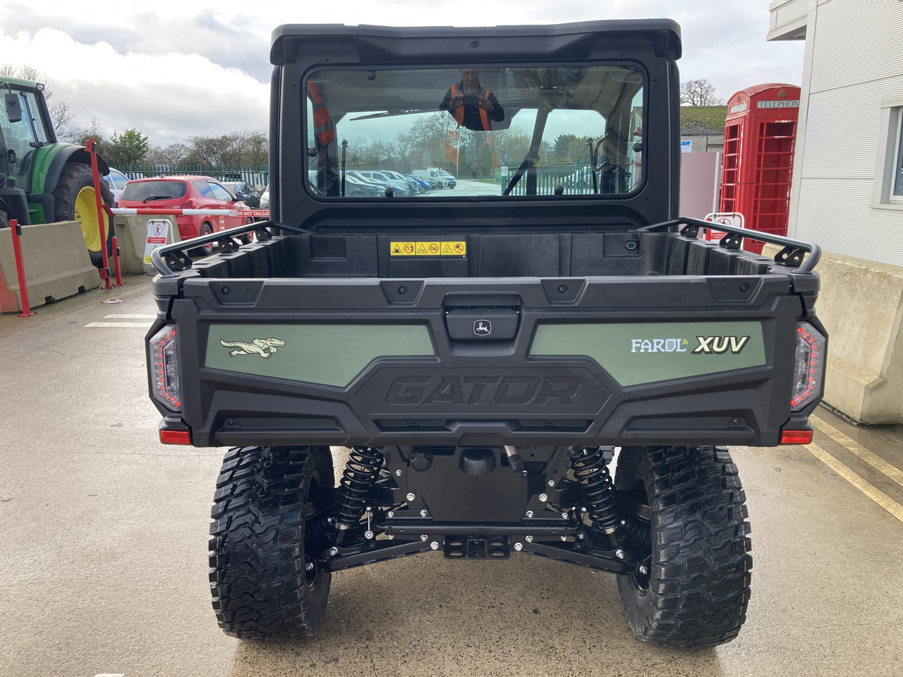 John Deere XUV875M Gator - Fyrhjuling: bild 4 John Deere XUV875M Gator - Fyrhjuling: bild 4