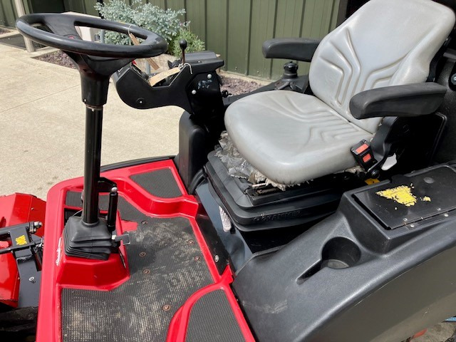 Toro LTF3000 Commercial Triple Flail Mower - Gräsklippare: bild 4 Toro LTF3000 Commercial Triple Flail Mower - Gräsklippare: bild 4