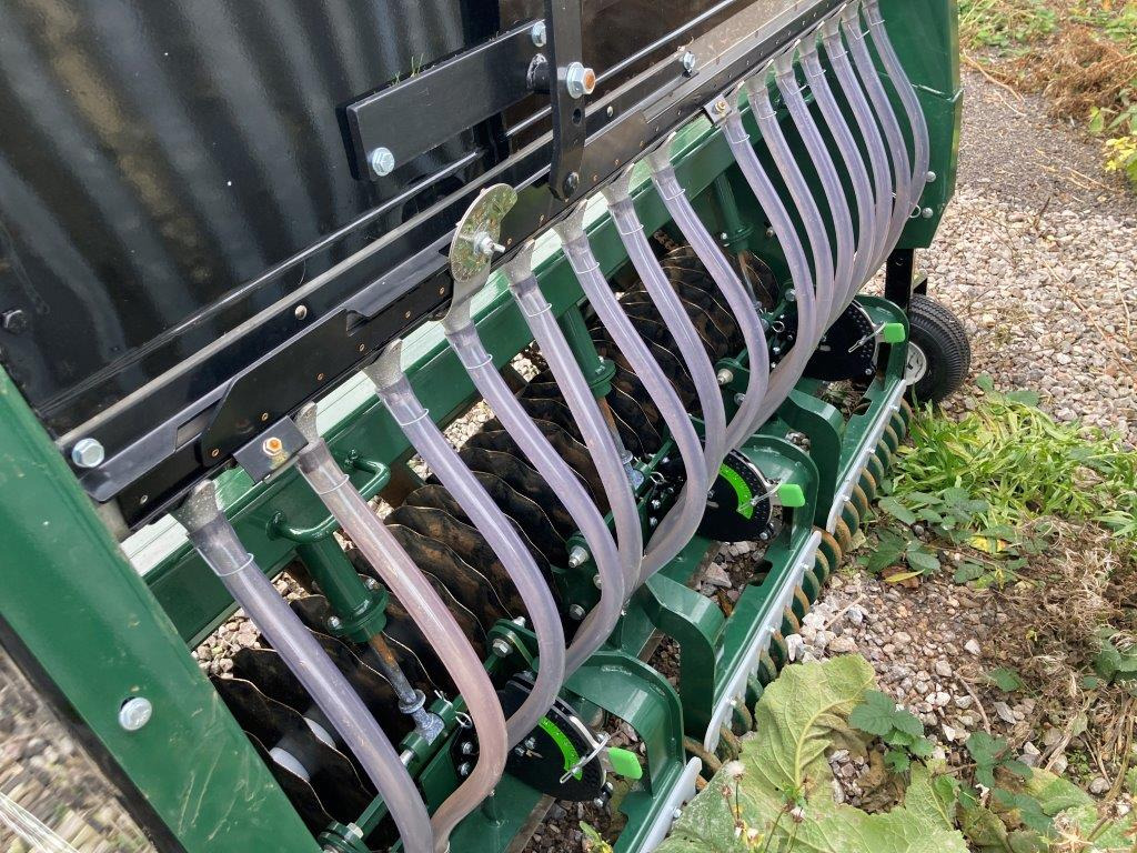 Turfco TriWave™ 60 Overseeder - Maskin för sådd: bild 4 Turfco TriWave™ 60 Overseeder - Maskin för sådd: bild 4