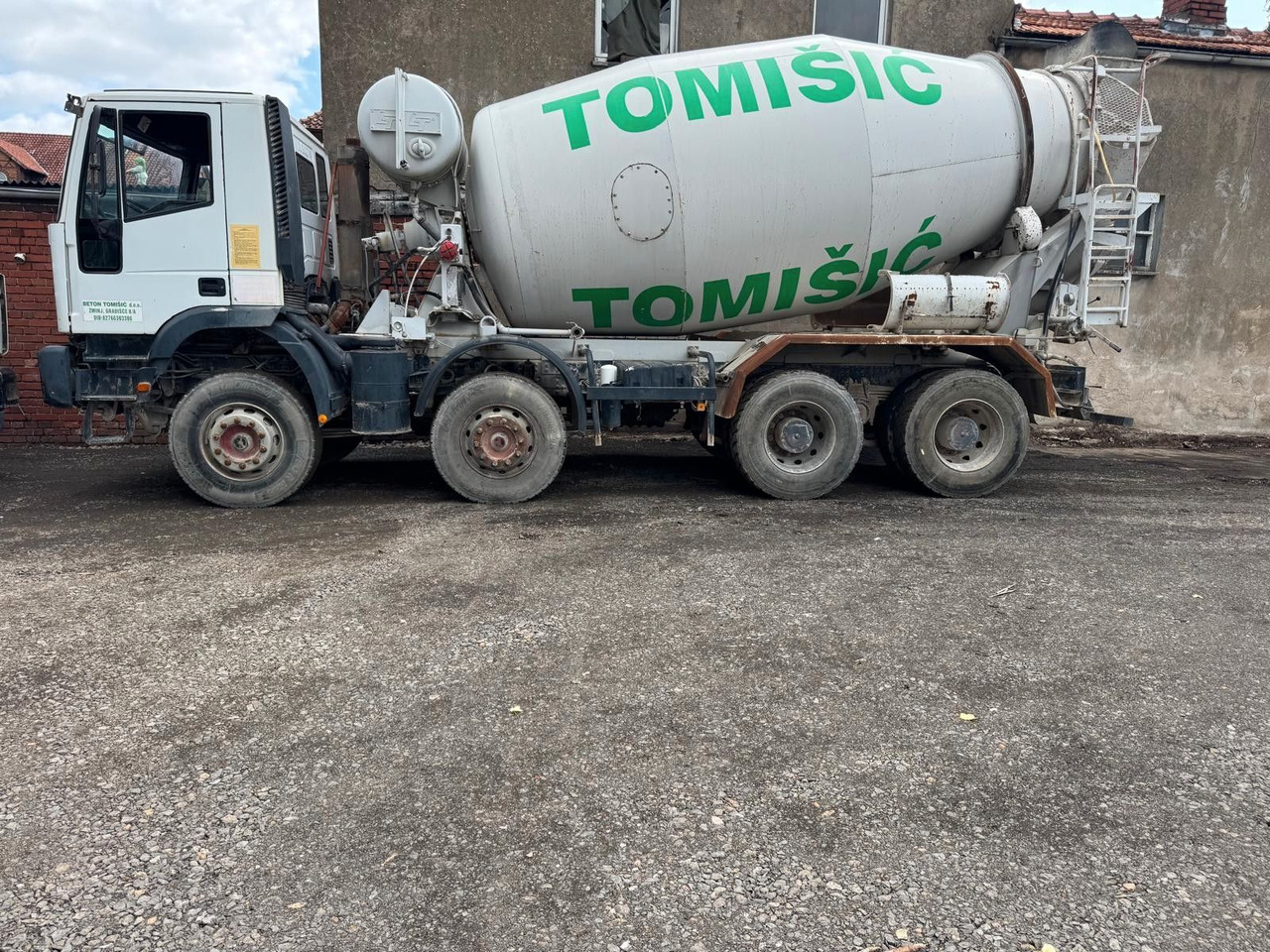 Iveco 410 EH 420 8X4 10m³ - Betongbil: bild 4 Iveco 410 EH 420 8X4 10m³ - Betongbil: bild 4