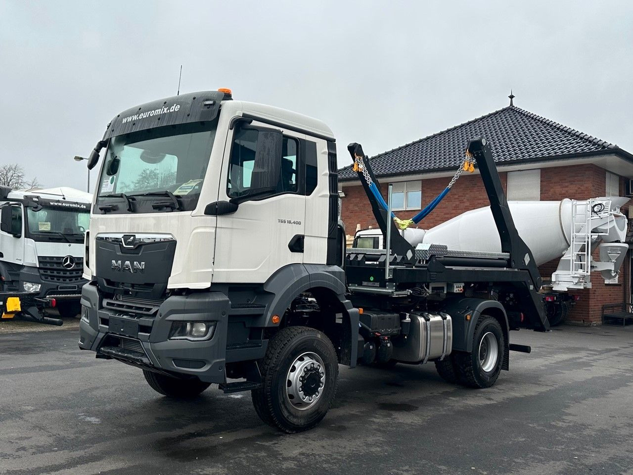 MAN TGS 18.400 4x4 Euro 6e Hyva Absetzkipper - Tippbil lastbil, Kranbil: bild 1 MAN TGS 18.400 4x4 Euro 6e Hyva Absetzkipper - Tippbil lastbil, Kranbil: bild 1