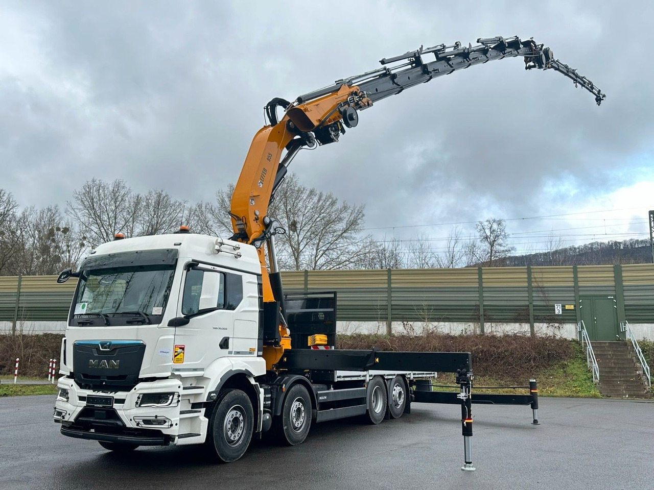 Flakbil, Kranbil MAN TGS 35.520 8X2 Hiab EFFER 955-8s +Jib 6s: bild 15