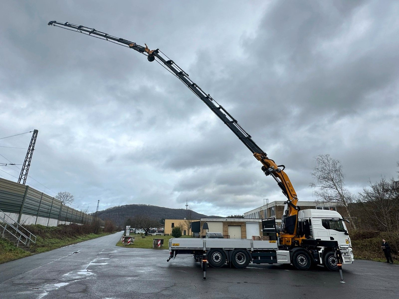 Flakbil, Kranbil MAN TGS 35.520 8X2 Hiab EFFER 955-8s +Jib 6s: bild 18