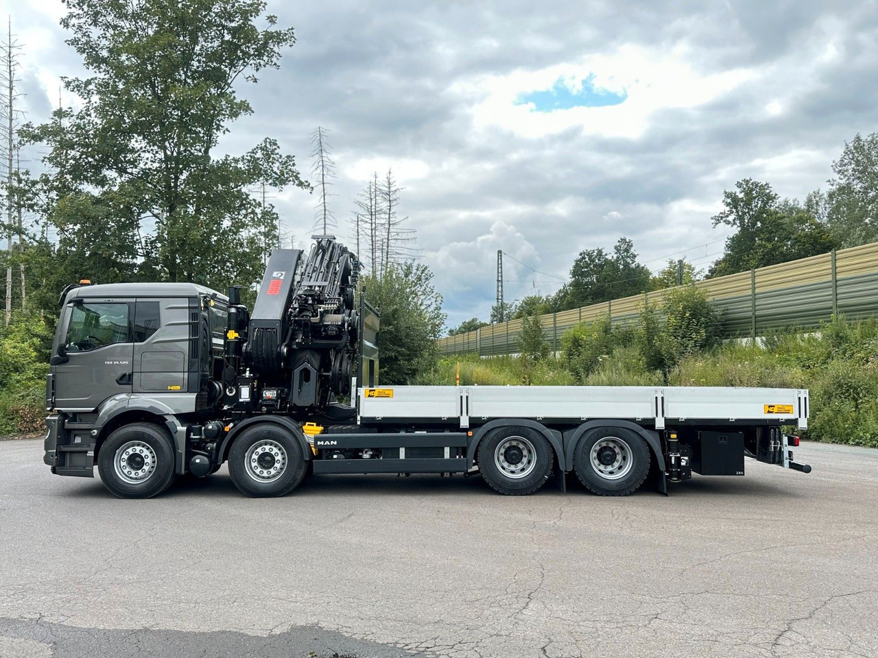 MAN TGS 35.520 8x4 BL HIAB X-HiPro858E-8 & Jib150x-6 - Flakbil, Kranbil: bild 5 MAN TGS 35.520 8x4 BL HIAB X-HiPro858E-8 & Jib150x-6 - Flakbil, Kranbil: bild 5
