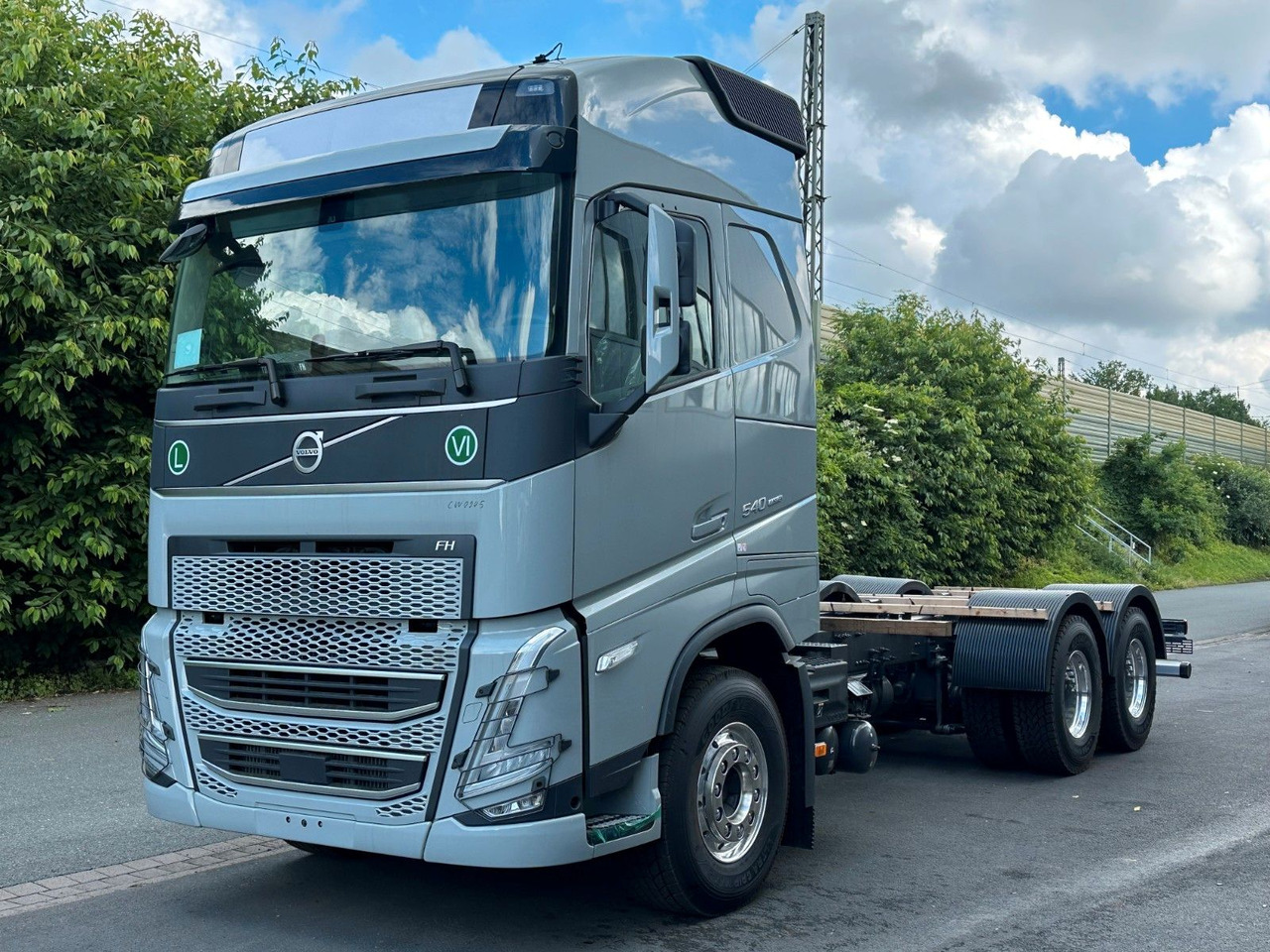 Volvo FH 540 6x4 - Chassi lastbil: bild 1 Volvo FH 540 6x4 - Chassi lastbil: bild 1
