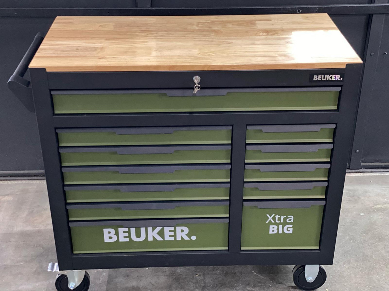 Beuker Xtra Big Gereedschapskist Nieuw - Garage & Verkstadsutrustning: bild 1 Beuker Xtra Big Gereedschapskist Nieuw - Garage & Verkstadsutrustning: bild 1