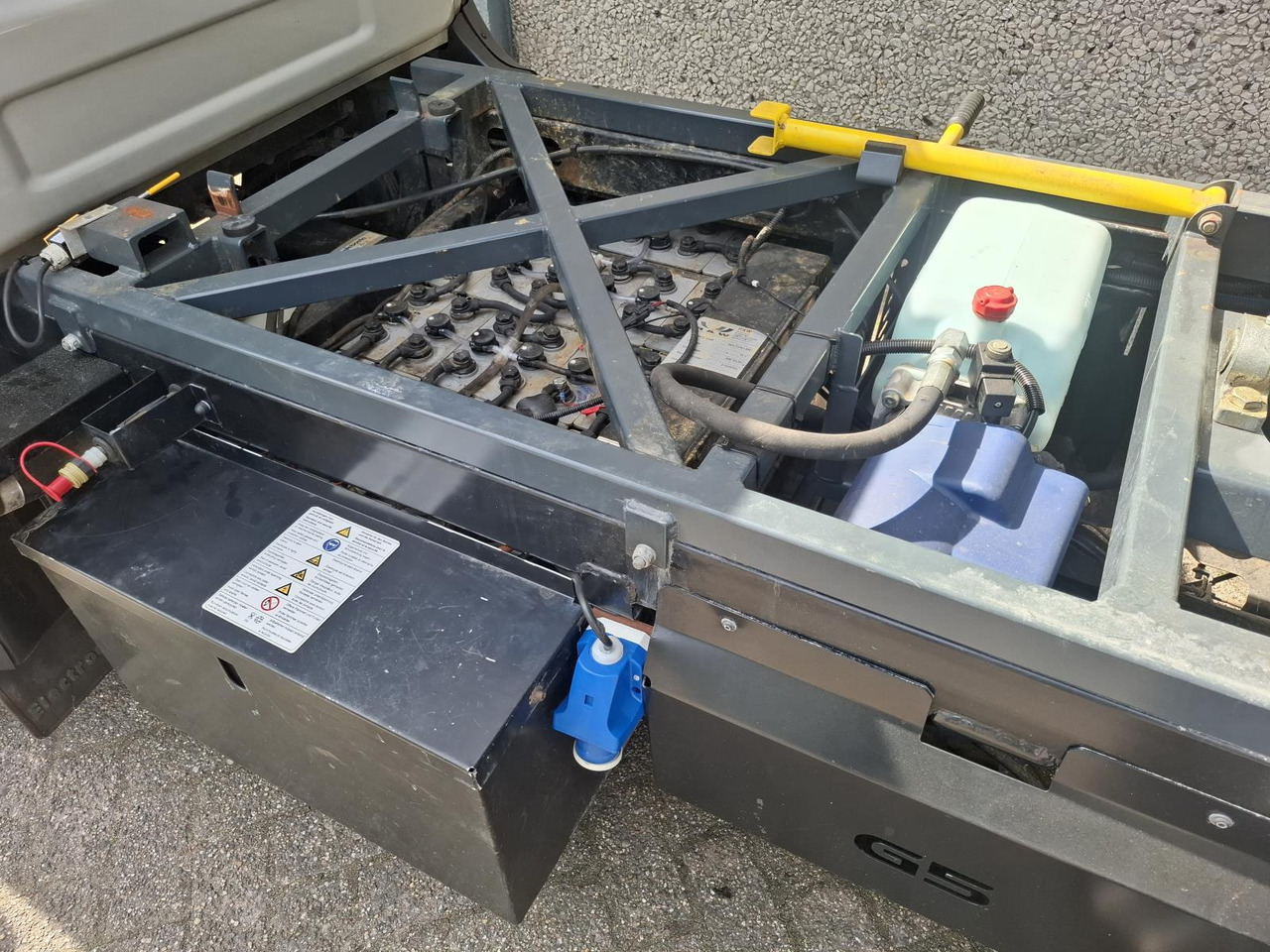 Goupil G5 Elektrische Stratenreinigingsmachine - Elektriskt arbetsfordon: bild 2 Goupil G5 Elektrische Stratenreinigingsmachine - Elektriskt arbetsfordon: bild 2
