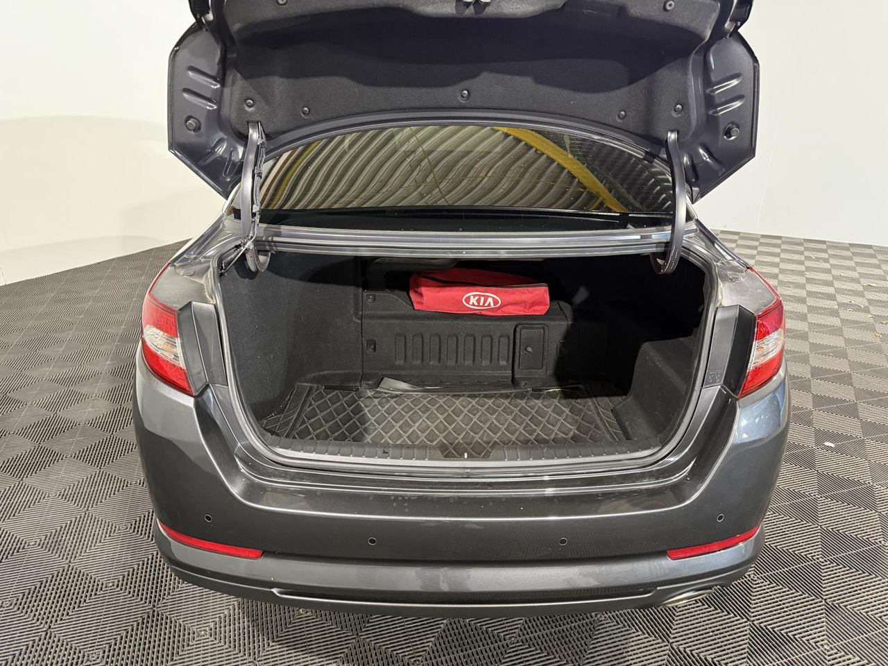 Kia | Optima | 2.0 CVVT Hybrid Super Pack | 2014 | 260.693 km | 5TJT77 | Automaat | Logisch - Sedan: bild 5 Kia | Optima | 2.0 CVVT Hybrid Super Pack | 2014 | 260.693 km | 5TJT77 | Automaat | Logisch - Sedan: bild 5