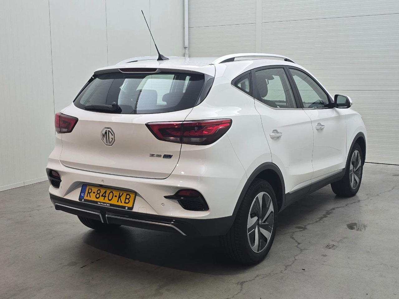 MG MG ZS EV EV Standard Range Comfort 50 kWh | 2022 | 17.023 km | Automaat | R840KB | NAP: Logisch - SUV: bild 4 MG MG ZS EV EV Standard Range Comfort 50 kWh | 2022 | 17.023 km | Automaat | R840KB | NAP: Logisch - SUV: bild 4