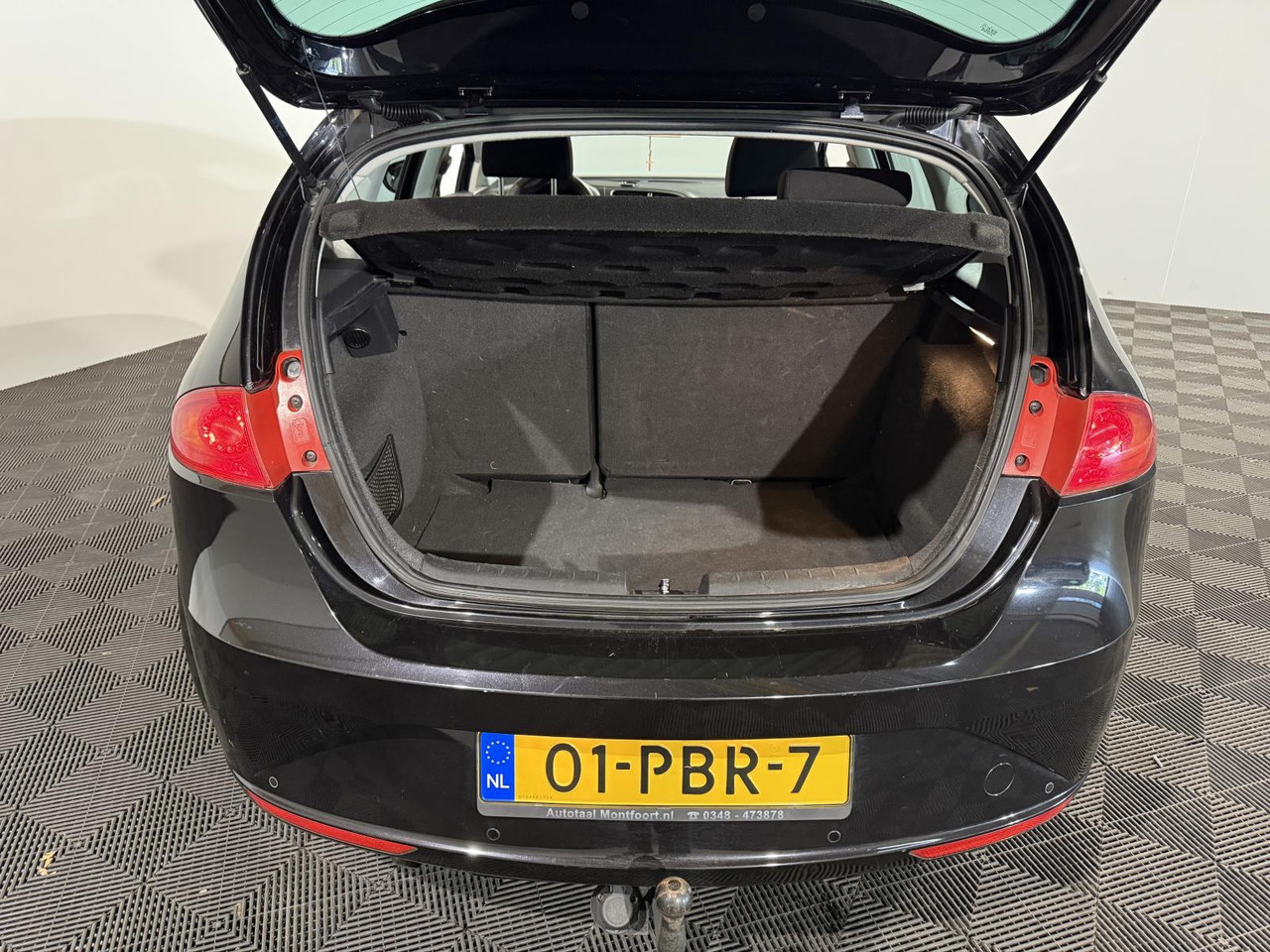 SEAT | Leon | 1.2 TSI Good Stuff | 2011 | 180.589 km | 01PBR7 | Logisch - Hatchback/ Halvkombi: bild 4 SEAT | Leon | 1.2 TSI Good Stuff | 2011 | 180.589 km | 01PBR7 | Logisch - Hatchback/ Halvkombi: bild 4