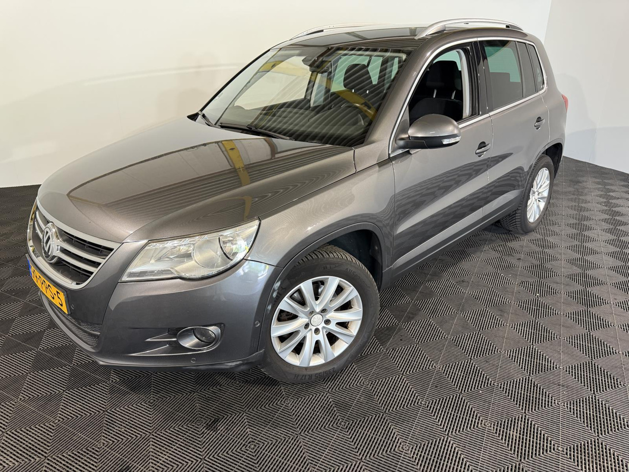 Volkswagen Tiguan 1.4 TSI Sport&Style 99-PPS-5 266.257 km - Personbil: bild 1 Volkswagen Tiguan 1.4 TSI Sport&Style 99-PPS-5 266.257 km - Personbil: bild 1