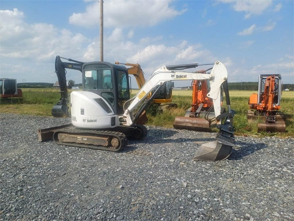 Bobcat 430hag kallistuvalla liittimellä - Minigrävmaskin: bild 4 Bobcat 430hag kallistuvalla liittimellä - Minigrävmaskin: bild 4
