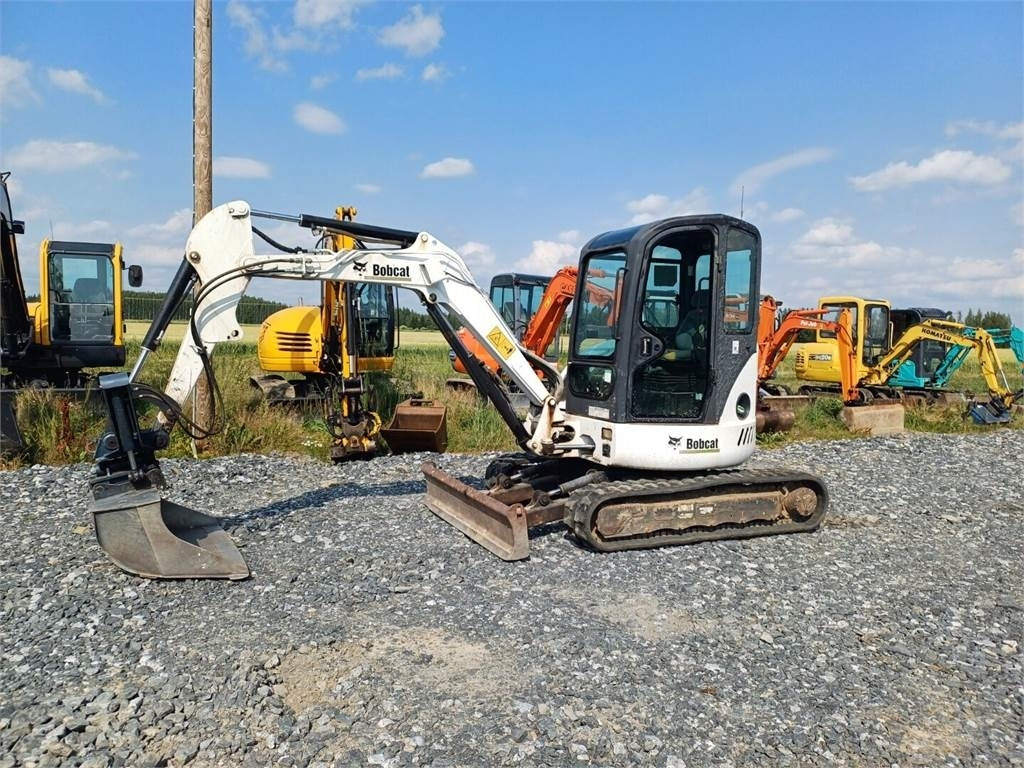 Bobcat 430hag kallistuvalla liittimellä - Minigrävmaskin: bild 1 Bobcat 430hag kallistuvalla liittimellä - Minigrävmaskin: bild 1