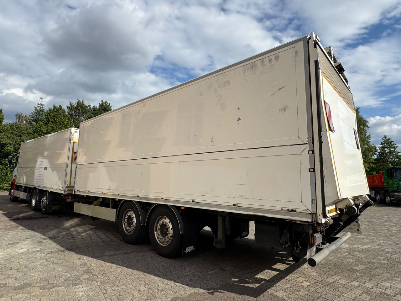 Mercedes-Benz Actros 2545/2xLBW/Klima/Kamera/kpl.Zug - Dryckestransport lastbil: bild 4 Mercedes-Benz Actros 2545/2xLBW/Klima/Kamera/kpl.Zug - Dryckestransport lastbil: bild 4
