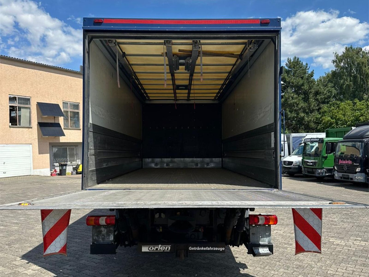 Mercedes-Benz Atego 1523/Klima/LBW/GT-Zertifiziert/2xAHK - Dryckestransport lastbil: bild 5 Mercedes-Benz Atego 1523/Klima/LBW/GT-Zertifiziert/2xAHK - Dryckestransport lastbil: bild 5