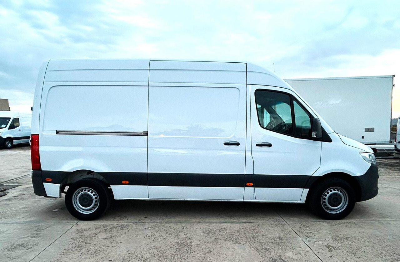 Mercedes Benz Sprinter 314 F 39/35 - Skåpbil: bild 4 Mercedes Benz Sprinter 314 F 39/35 - Skåpbil: bild 4