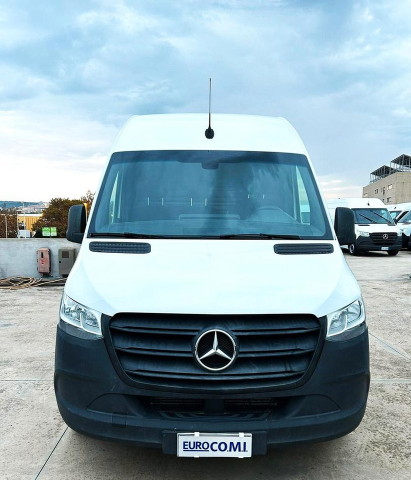 Mercedes Benz Sprinter 314 F 39/35 - Skåpbil: bild 2 Mercedes Benz Sprinter 314 F 39/35 - Skåpbil: bild 2