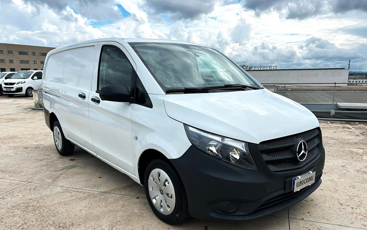 Mercedes Benz Vito 111 Furgone Long - Skåpbil: bild 3 Mercedes Benz Vito 111 Furgone Long - Skåpbil: bild 3