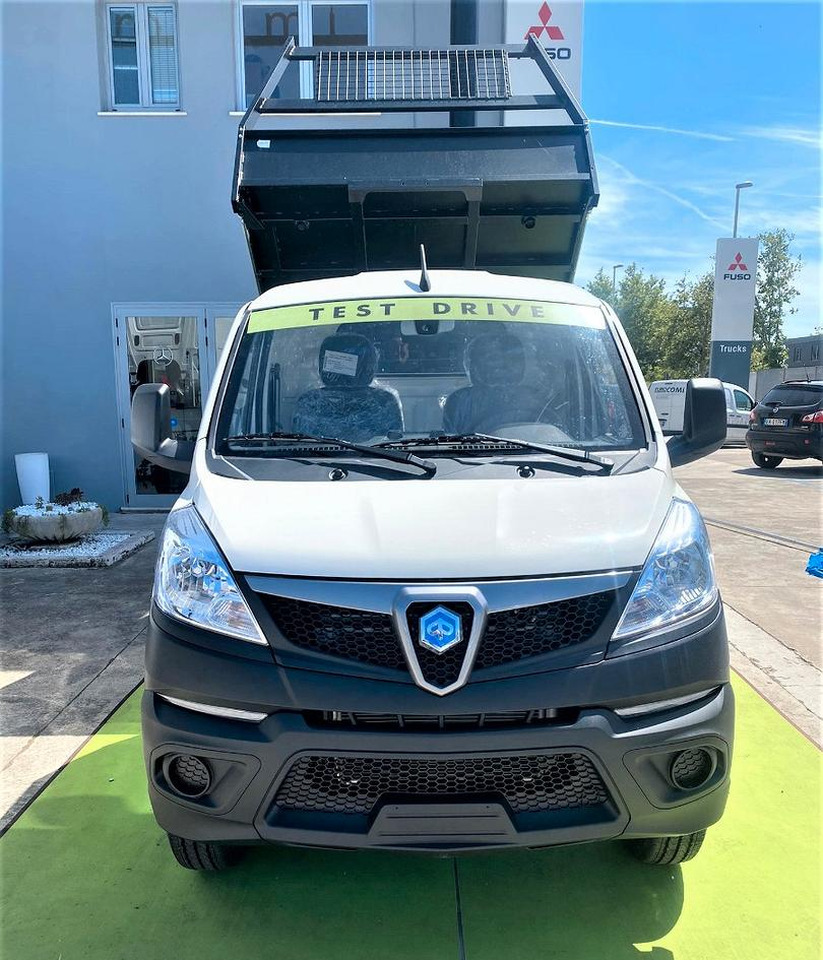 Piaggio Porter NP6 Ribaltabile Gemellato - Transportbil med tippflak: bild 2 Piaggio Porter NP6 Ribaltabile Gemellato - Transportbil med tippflak: bild 2