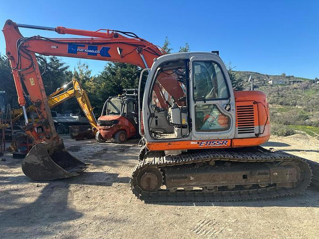 Fiat KOBELCO E115SR - Grävmaskin: bild 2 Fiat KOBELCO E115SR - Grävmaskin: bild 2
