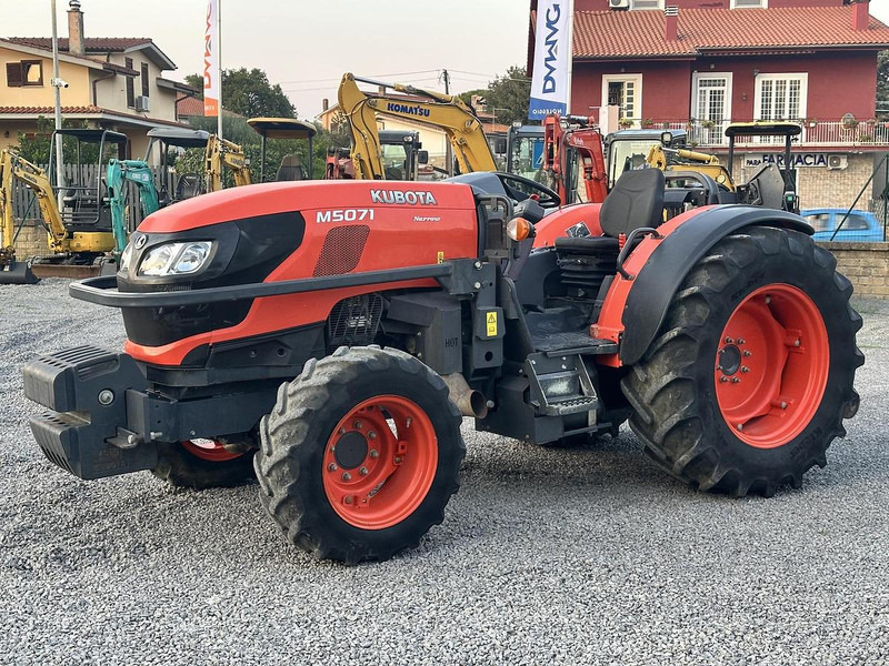 Kubota M5071N - Traktor: bild 1 Kubota M5071N - Traktor: bild 1